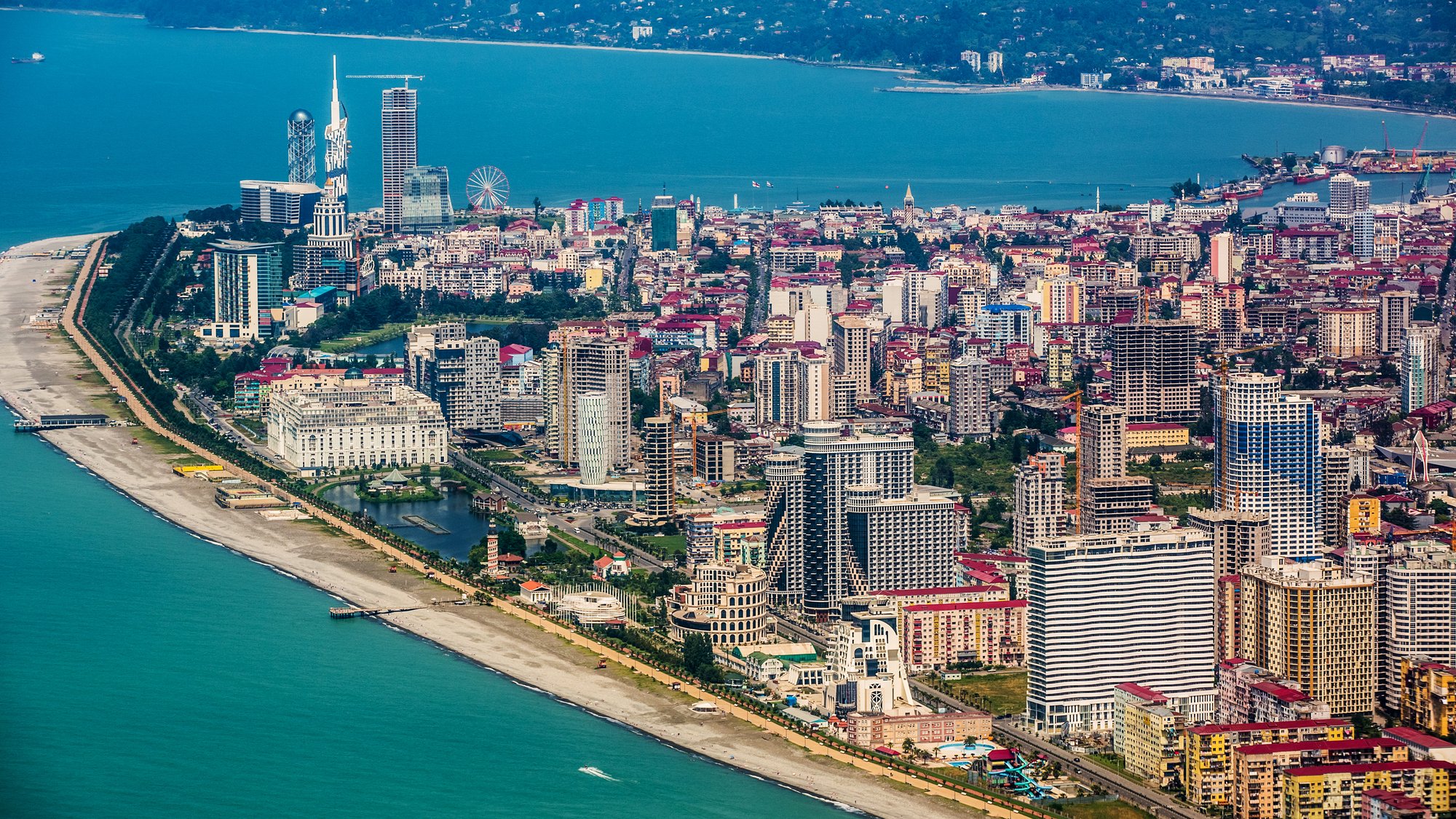 Однодневная экскурсия: Батуми — море, архитектура и атмосфера города