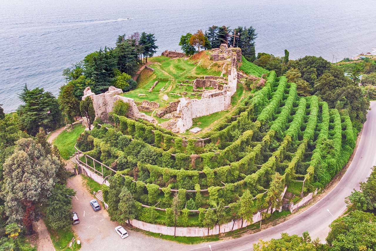 Day tour from Batumi: Peter's Fortress and Tsitsinatela Park